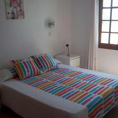 Puerto Del Carmen Sleeps 2 Pool Wifi