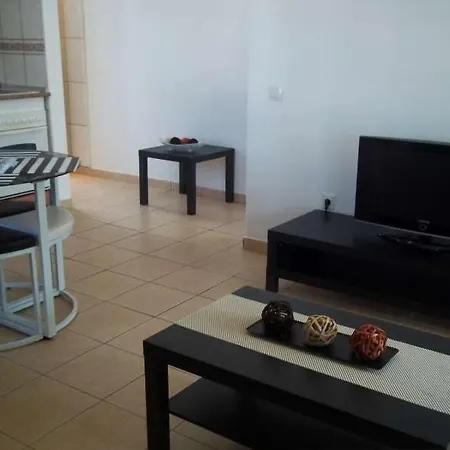 Апартаменти Puerto Del Carmen Sleeps 2 Pool Wifi